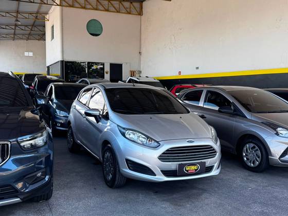 FORD FIESTA 1.6 SE HATCH 16V FLEX 4P MANUAL FORD FIESTA 1.6 SE HATCH 16V FLEX 4P MANUAL